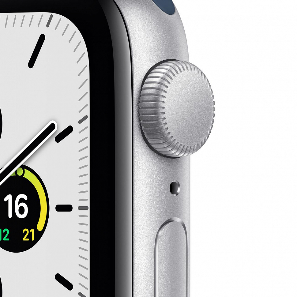 Apple Watch SE, 40 мм, корпус из алюминия серебристого цвета, спортивный браслет цвета «тёмный ультрамарин»
